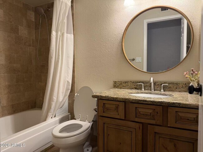 Building Photo - 852 W Nopal Ave