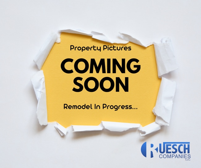 Building Photo - REMODELED 2 Bedroom Duplex