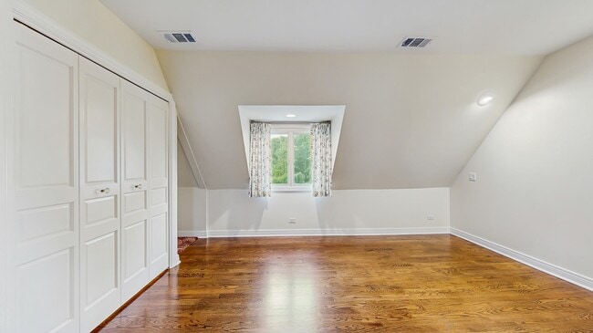 Building Photo - 570 Hathaway Cir