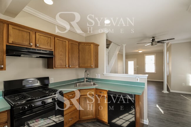 Building Photo - At Last, This Is What You Have Been Searching For!