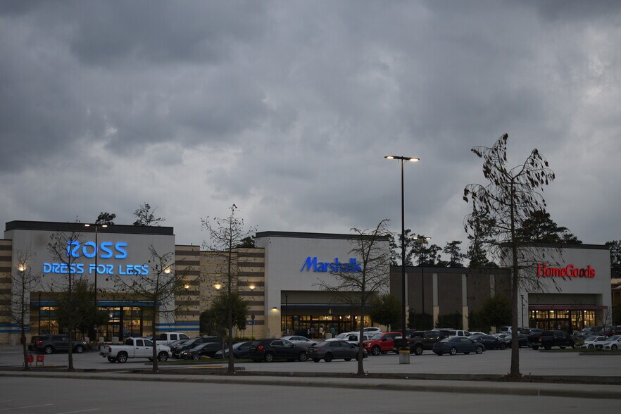 Building Photo - 214 Skybranch Ct