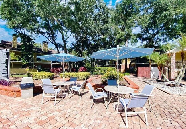 Building Photo - 8756 Mallard Reserve Dr