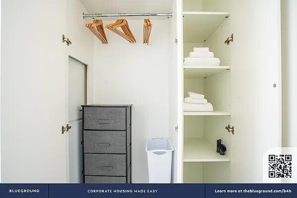 Building Photo - 123 Washington St