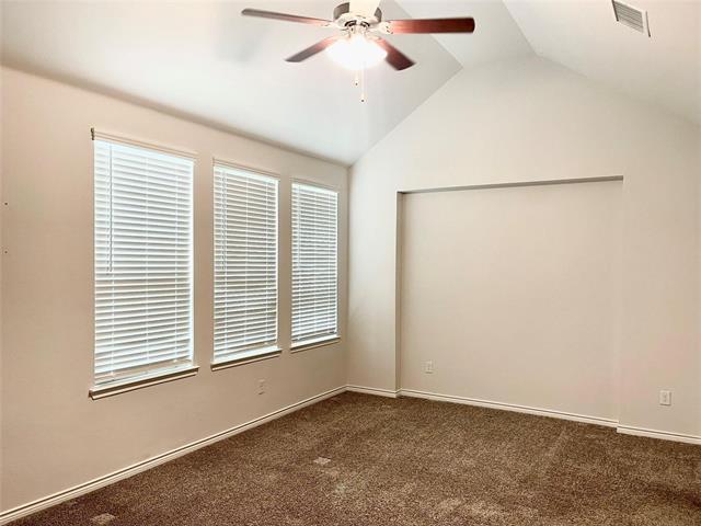 Building Photo - 2409 Siskiyou St