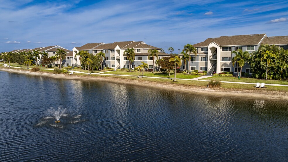 Discover the beauty of lakeside living at Lexington Palms, featuring stunning exteriors and a relaxing atmosphere. - Lexington Palms at the Forum