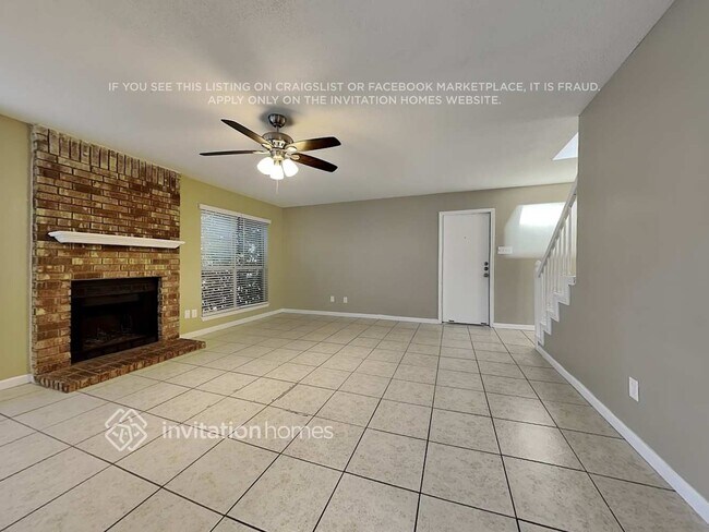 Building Photo - 8618 Fairfax Ave