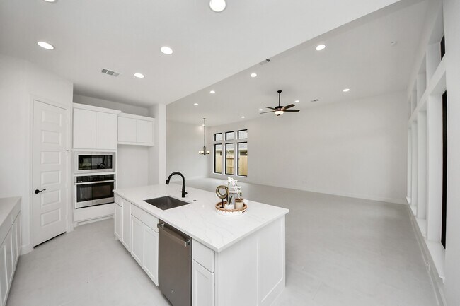 Building Photo - 8706 Incandesce Rise Dr
