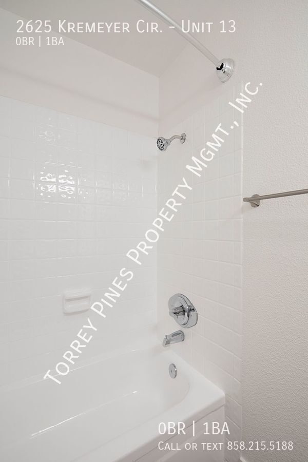 Building Photo - 2625 Kremeyer Cir