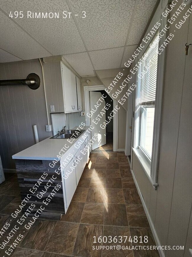 Building Photo - 495 Rimmon St