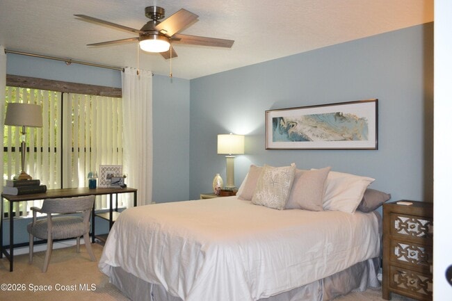 Building Photo - 6845 Angeles Rd