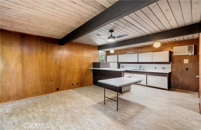 Building Photo - 4924 E Elsinore Ave