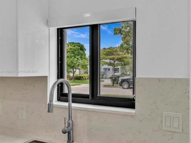 Building Photo - 107 Central Ave