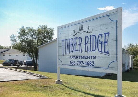 Building Photo - 321 Cedarview Ct