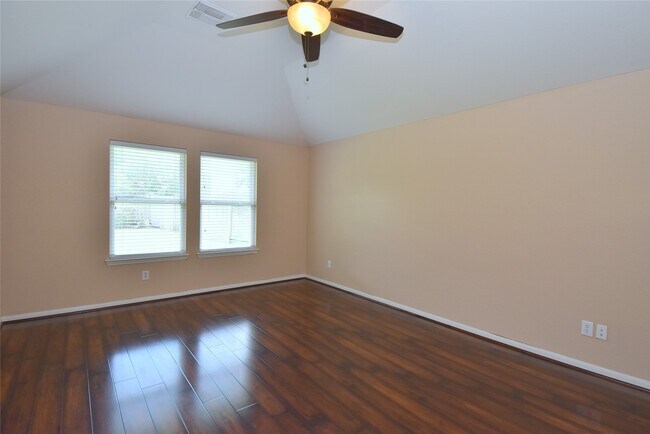 Building Photo - 21123 Amber Crossing Dr