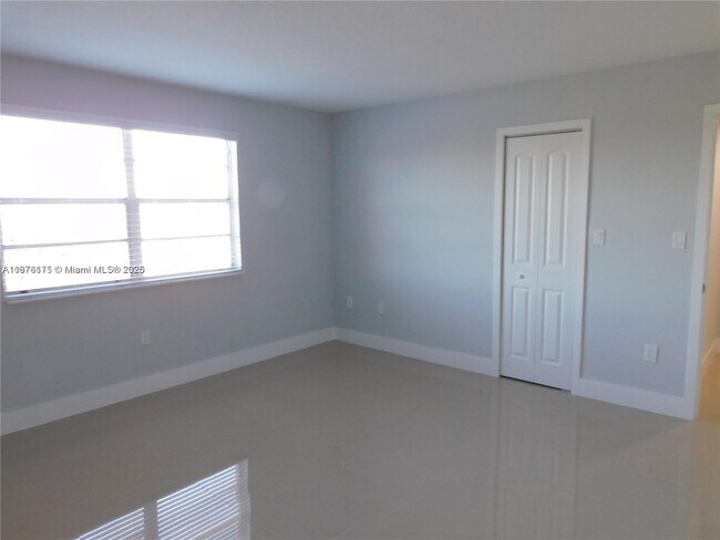 Building Photo - 6930 NW 186th St