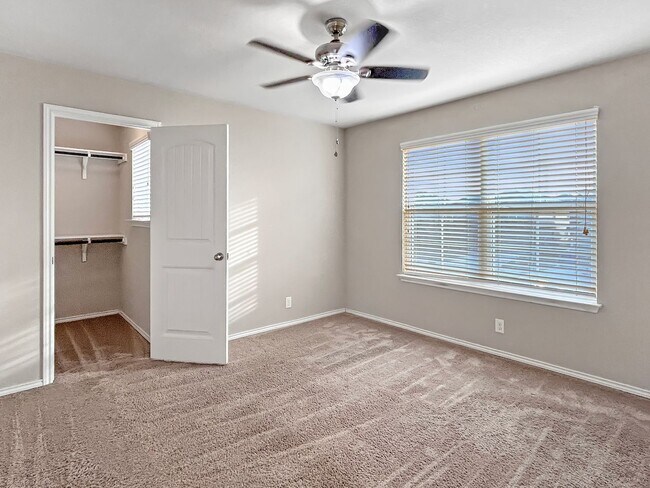 Building Photo - 5BR in Wildhorse | Great Layout + Greenbelt Views