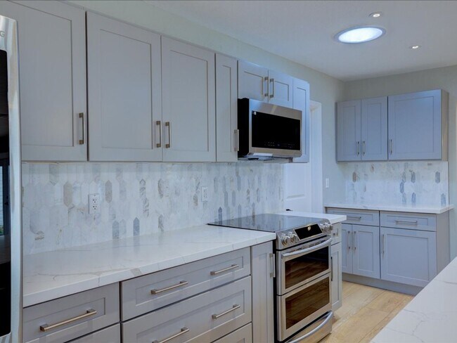 Building Photo - Scenic Living at Dorado Golf Course; 3 Bedroom 2 Bathroom