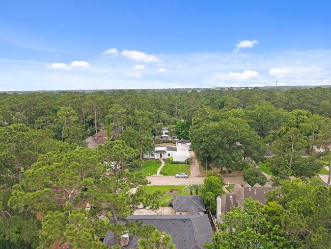 Building Photo - 10519 Fawnview Dr