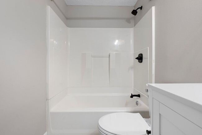 Building Photo - 3-Bedroom Home with Spacious Living and a ...