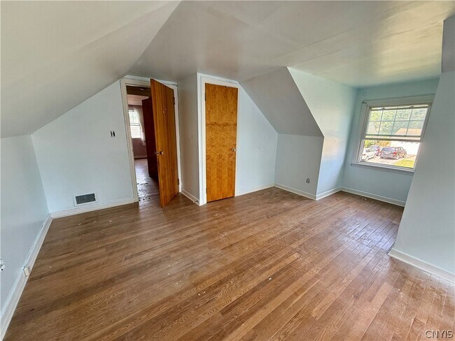 Building Photo - 116 Chestnut Hill Dr