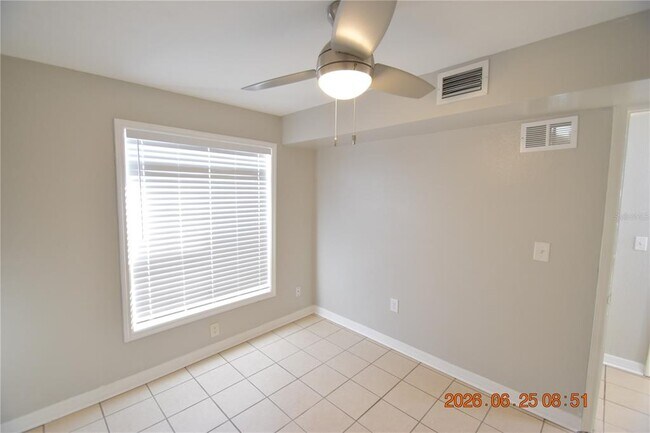 Building Photo - 1254 Grove St