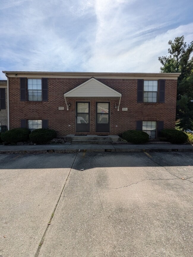 Building Photo - 2552 Knightsbridge Ln