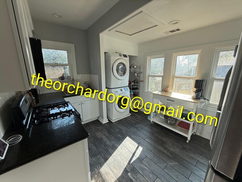 Building Photo - 3314 6th Avenue