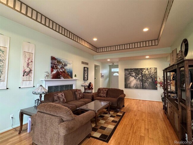 Building Photo - 40342 Riverbend Dr