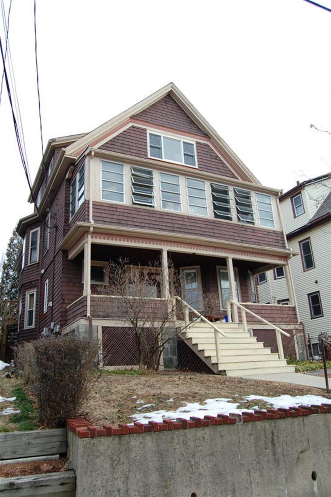 Building Photo - 195 Summer St