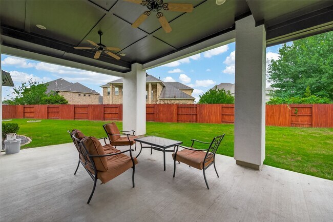 Building Photo - 2515 Avon Gate Ct