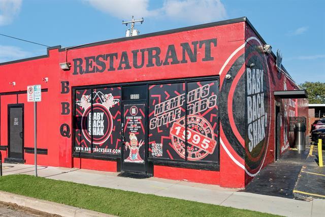 Building Photo - 2016 S Ervay St