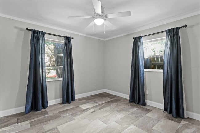 Building Photo - 6928 Greenhill Pl