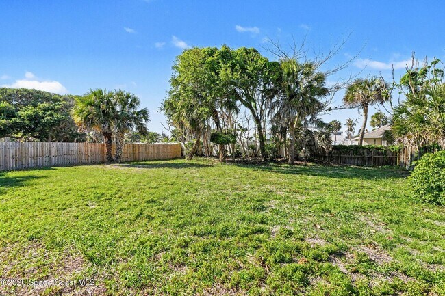 Building Photo - 108 Delvalle St