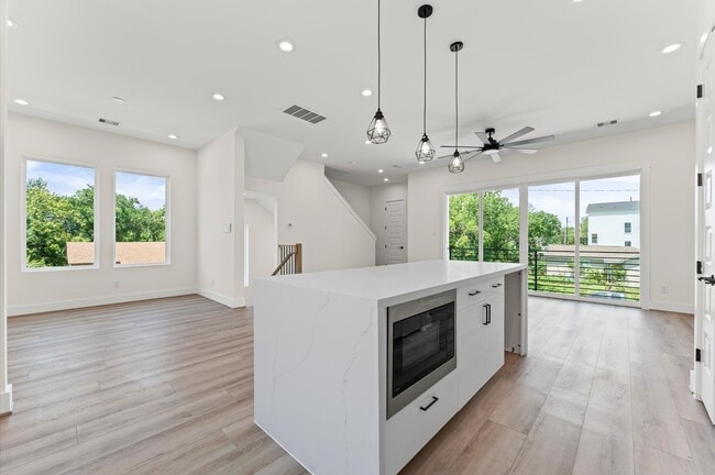 Building Photo - 4104 Alice St