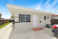 Building Photo - 3531 SW 91 Ave