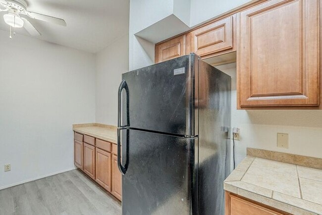 Building Photo - Bright 3-Bedroom Condo with Community Perks in Central Tucson