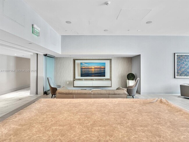 Building Photo - 3535 S Ocean Dr