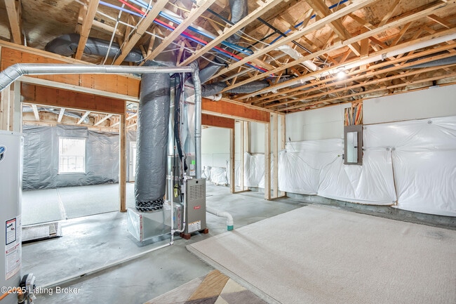 Building Photo - 16302 Spitfire Lake Path