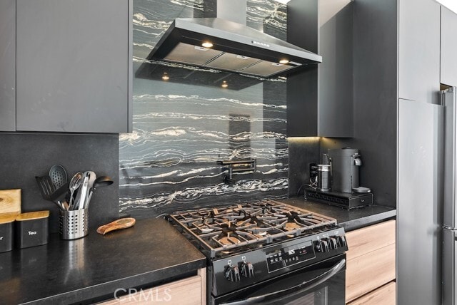 Building Photo - 23143 Leonora Dr