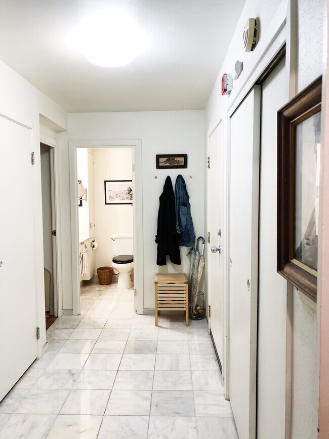 Front entrance with lots of storage space in two closets - 1221 Minor Ave