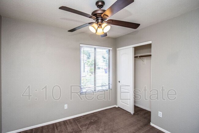 Building Photo - 4650 S Greythorne Way