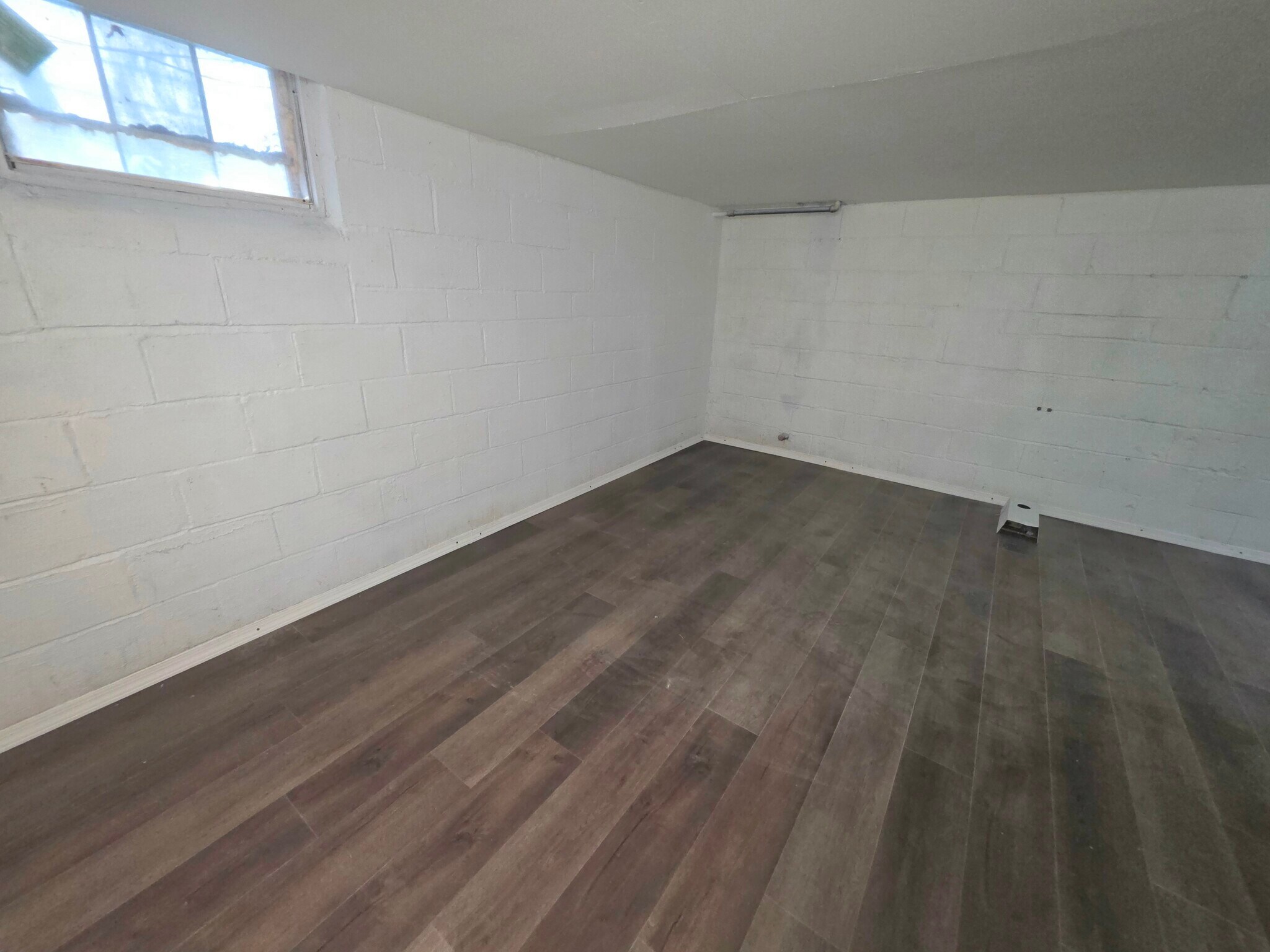 Building Photo - 2560 S Austin St