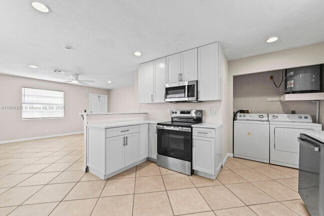 Building Photo - 3810 92nd Ln N