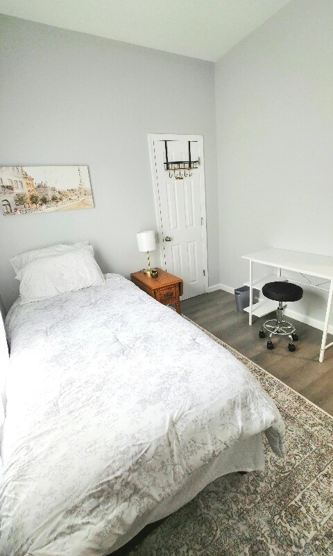 Building Photo - 309 S John St