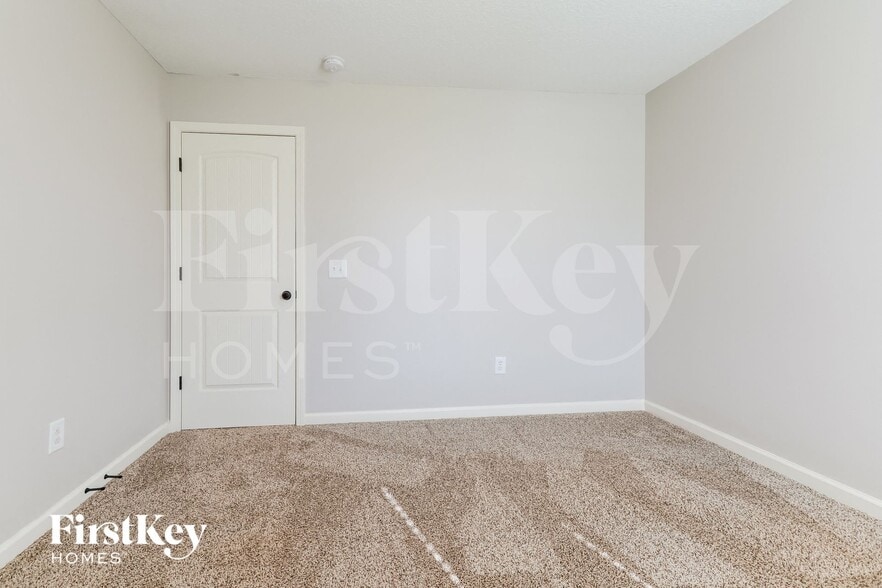 Building Photo - 631 Peachtree Rd