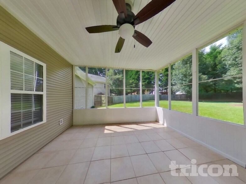 Building Photo - 272 Prescott Ct