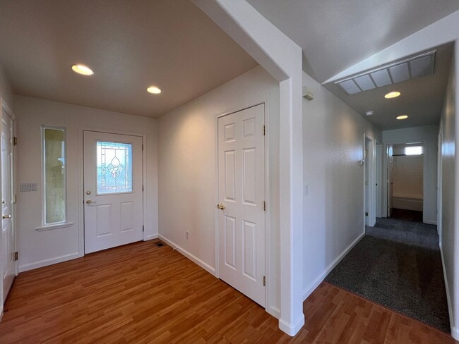 Building Photo - 3-bedroom Home in Desert Lakes Subdivision, Fernley