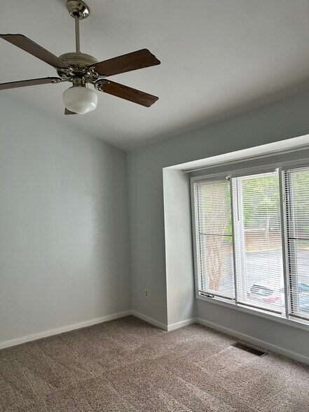 Building Photo - 2716 Schooner Ct