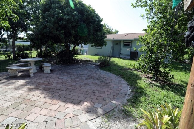 Building Photo - 5458 Martin St