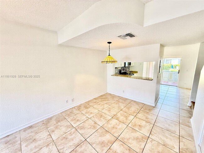 Building Photo - 70 Whitehead Cir